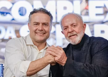 “Lula está animado”, diz Renan após encontro do MDB com o presidente