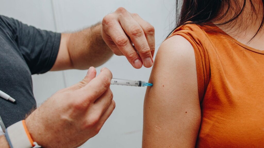 Maceió intensifica vacinação contra Influenza com ação na orla