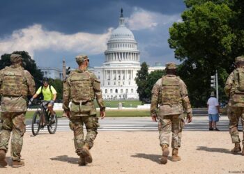 Washington aciona Justiça por ingerência de Trump na polícia