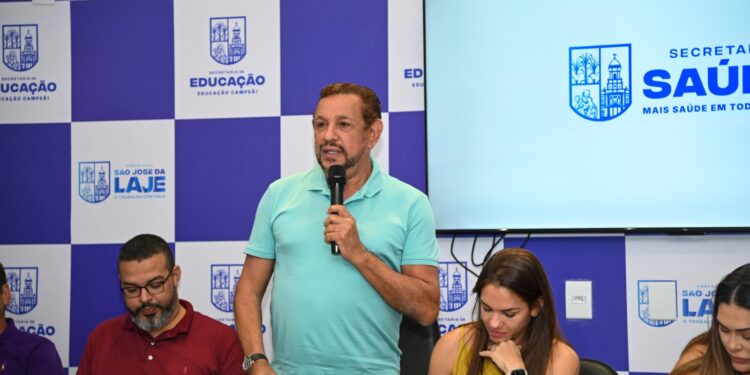 São José da Laje entrega Kit de trabalho para Agentes de Saúde e de combate às Endemias