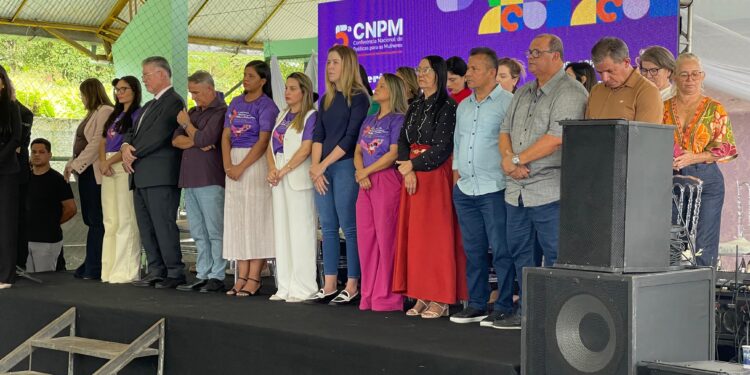 Cibele Moura participa de Conferência de Políticas para Mulheres Palmarinas e defende união e políticas efetivas para proteger mulheres