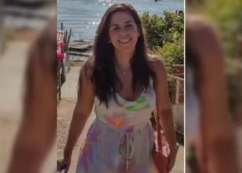 Alagoana recém-casada morre em acidente entre carro e caminhonete em PE