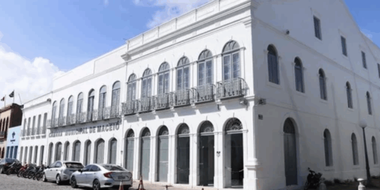 Câmara de Maceió lança concurso de redação para estudantes do 9º ano