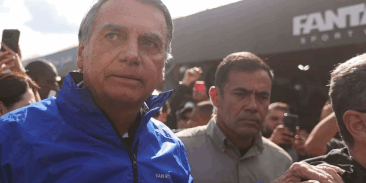 Quaest: nas redes, 53% aprovam a prisão de Bolsonaro; 47% são contra