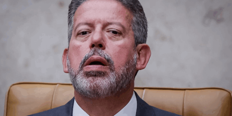 Lira defende ambiente pacífico na Câmara para votar reforma do IR de Lula