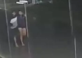 Adolescente confessa assassinato de colega por vingança contra namorado traficante