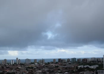 Início do mês traz mudanças no clima e temperaturas moderadas para Alagoas