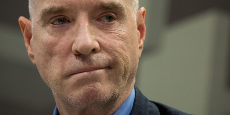 Alvo da PF gere fundos com dinheiro escondido de Eike e Corinthians