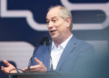 PSDB acerta filiação de Ciro Gomes ao partido; veja data prevista