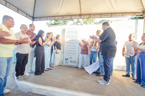 Prefeita Pauline Pereira inaugurou a pavimentação de mais 06 Ruas no Distrito Luziápolis