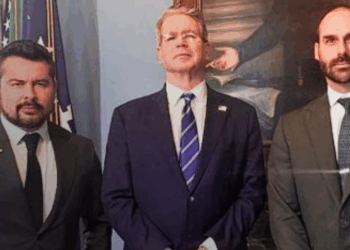 Secretário dos EUA se reuniu com Eduardo após cancelar com Haddad