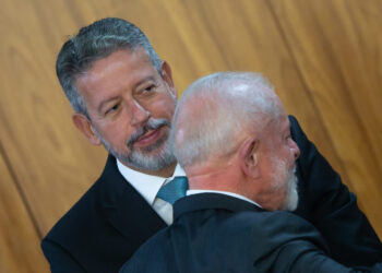 Lira deve manter controle da Caixa, mesmo com “término” do PP com Lula