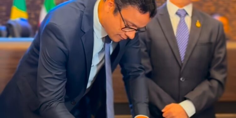 Prefeito Ellisson Santos participa de solenidade do Programa Moradia Legal em Alagoas