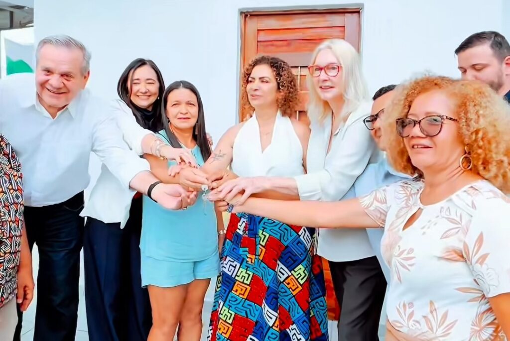 Comunidade quilombola da Serra da Mandioca recebe 8 novas casas em Dois Riachos