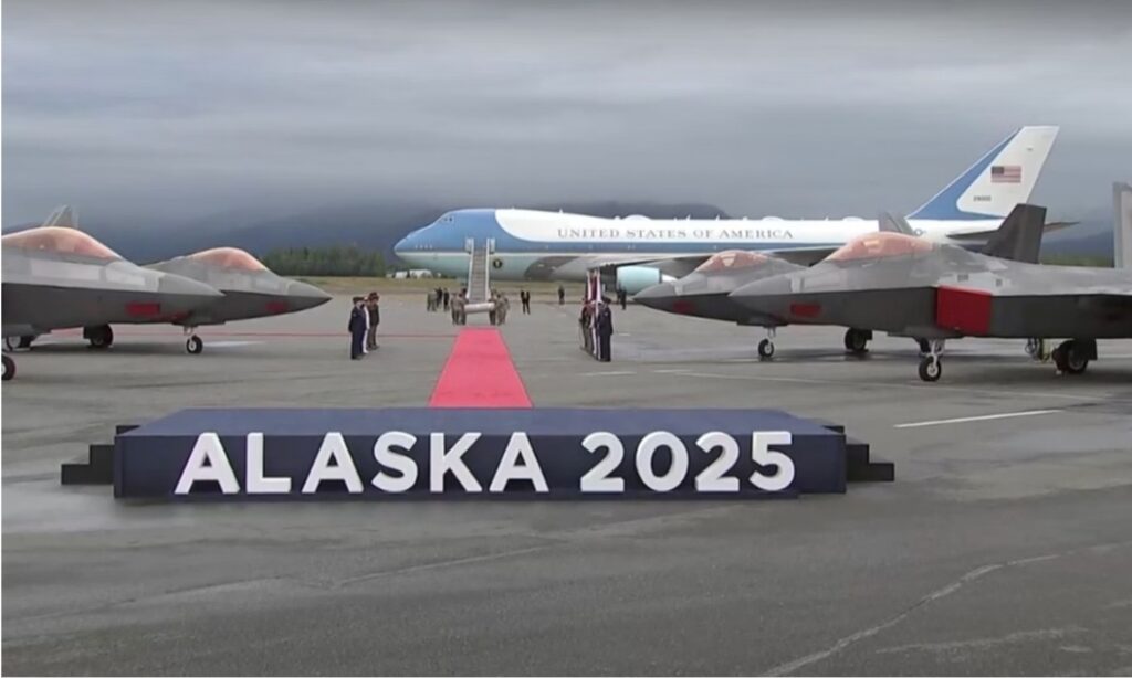 Trump e Putin se reúnem no Alasca para discutir cessar-fogo na Ucrânia