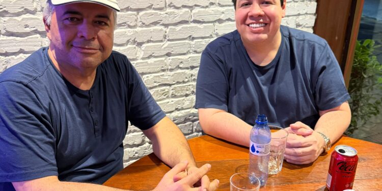 Deputado Silvio Camelo convida pré-candidato Italo Bonja para disputar o Senado pela federação PV/PT