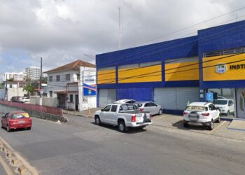 DMTT interdita alça de viaduto no Farol nesta sexta-feira(22), para a instalação de pórtico