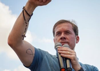 Marx defende isenção de IR de quem ganha até R$ 5 mil: “aprovar essa isenção será um gesto de respeito com o povo brasileiro.”