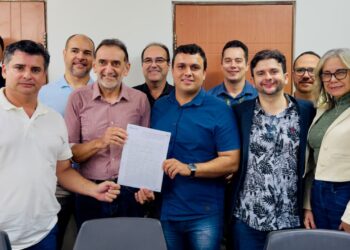 Em reunião com representantes do Instituto Federal de Alagoas, Prefeitura assina doação de terreno para construção do Campus Girau