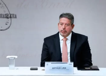 Planalto e STF consideram Lira autor da versão radical da PEC da Blindagem