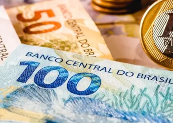 Salário de agosto: Prefeitura de Maceió paga servidores antes do previsto