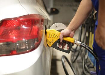 Brasil adota nova gasolina com 30% de etanol; entenda as mudanças