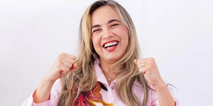 “O povo não aguenta mais falsos profetas, falsos messias e falsos patriotas”, diz sindicalista Dafne Orion