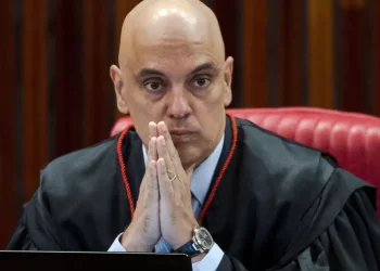 Sanções a Moraes deixam bancos em posição de incerteza
