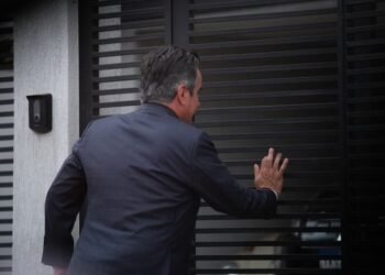 Ciro Nogueira visita Bolsonaro em prisão domiciliar com autorização do STF