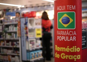 Ministério da Saúde descredencia 9,1 mil farmácias do programa Farmácia Popular