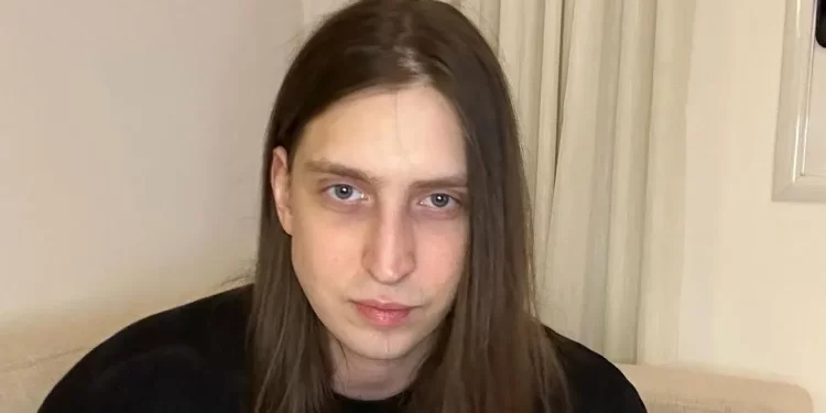 Defesa de Felca se manifesta após TJ solicitar identificação de autor de ameaças