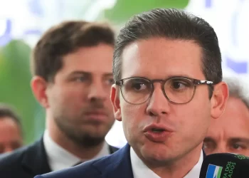 Motta promete projeto “efetivo” para proteger crianças nas redes