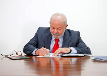 Lula sanciona isenção de Imposto de Renda para quem ganha até dois salários mínimos