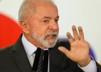Lula anuncia amanhã R$ 30 bilhões para empresas afetadas por tarifaço