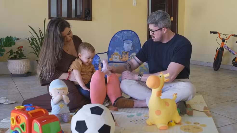 Pulmão artificial salva bebê em estado grave de pneumonia