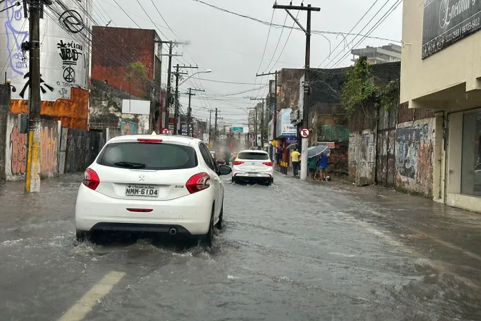 Inmet emite alertas de acumulado de chuvas para Maceió e 71 municípios alagoanos