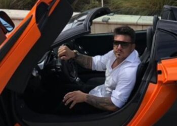 Ex-piloto de Fórmula 1 é preso em SP dirigindo Lamborghini receptado