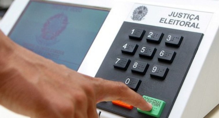 Entenda como funcionará o voto impresso aprovado na CCJ do Senado