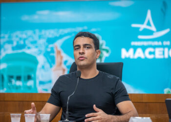 Saída de JHC do PL acende disputa pelo comando da sigla em Alagoas