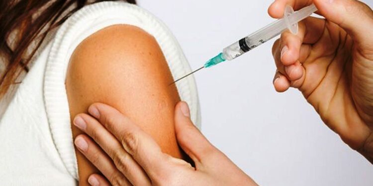 Vacinação contra HPV para jovens de 15 a 19 anos é estendida até dezembro