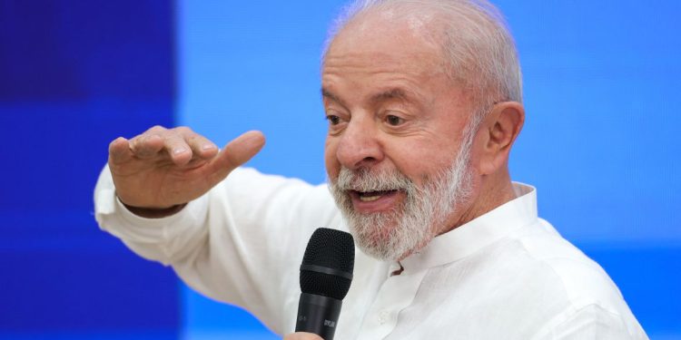 Lula recebe aprovação de 64% por defesa da soberania nacional, diz Genial/Quaest