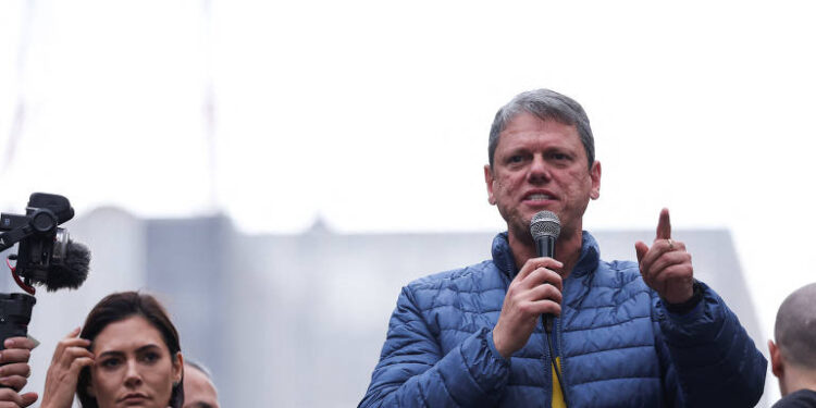 Tarcísio aposta na radicalização para se consolidar como sucessor de Bolsonaro