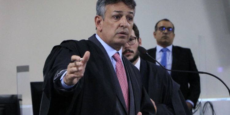 Luciano Guimarães reage a Hugo Cavalcante após Ofensa na sessão do TRE-AL