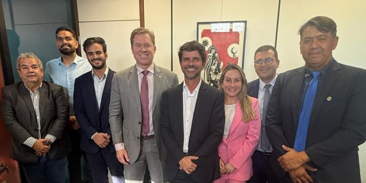 Prefeito mais bem avaliado de Alagoas, Júnior Menezes fortalece articulação política em Brasília