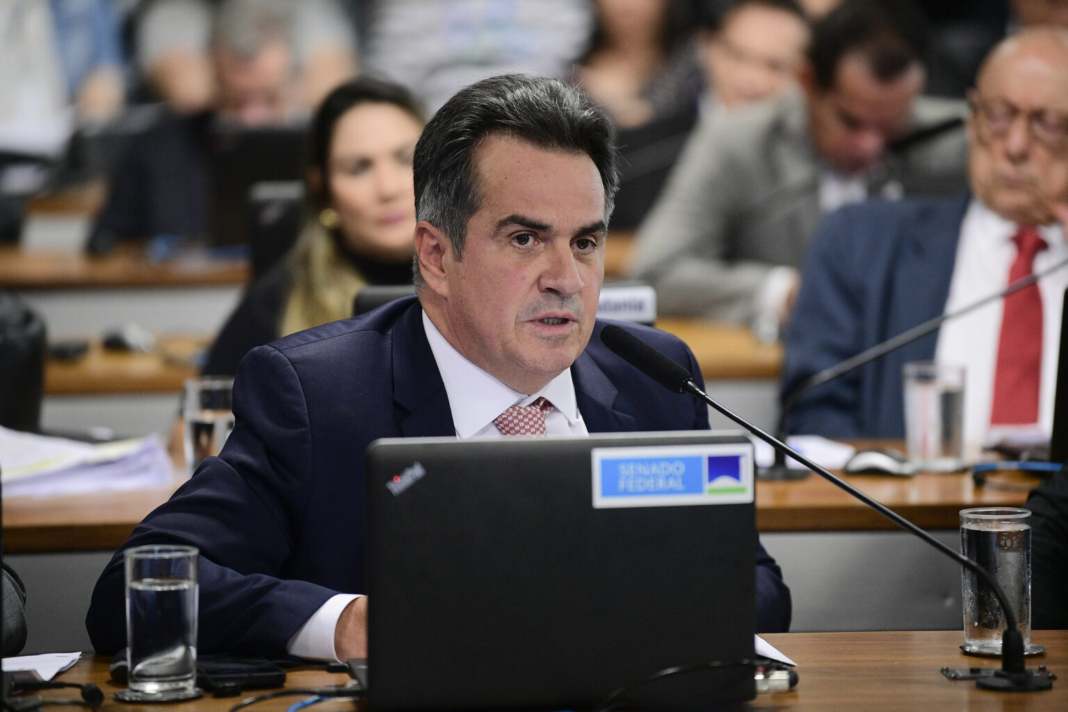 Ex-ministro de Bolsonaro se defende de suposta ligação com o PCC e cobra investigação