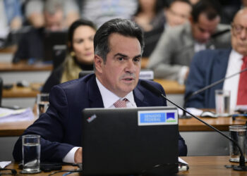 Ex-ministro de Bolsonaro se defende de suposta ligação com o PCC e cobra investigação