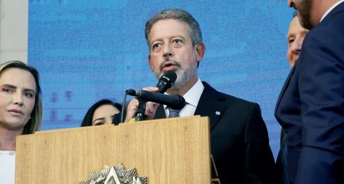 União Progressista fortalece Arthur Lira, que mira confronto com Clã Calheiros