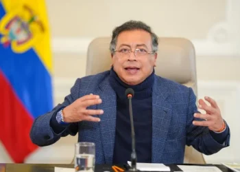 Presidente da Colômbia se manifesta após ter visto revogado pelos EUA