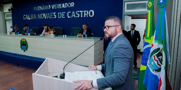 Thiago Prado alerta para crianças em situação de mendicância em Maceió