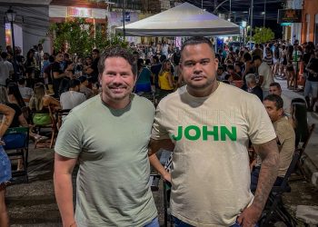 Vereador Thiago Gondin destaca importância do “Lá na Esquina, Bar e Choperia” para o movimento do Centro Histórico de Marechal